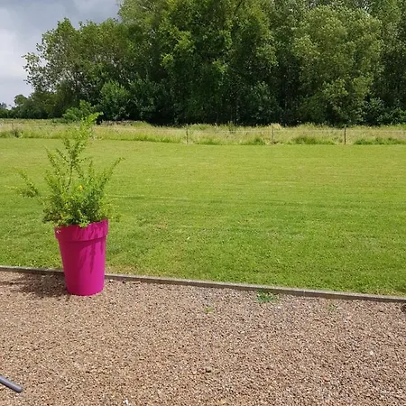 Le Logis Du Marais Bed & Breakfast