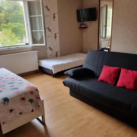 Le Logis Du Marais Bed & Breakfast